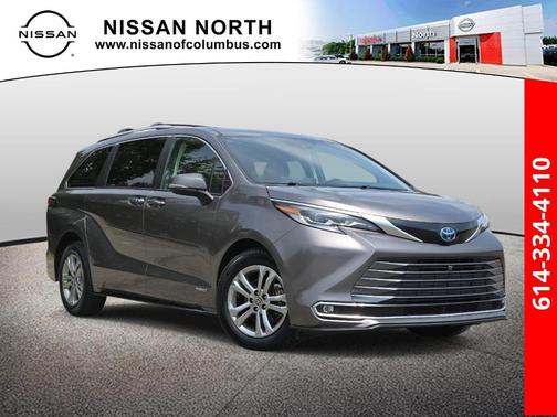 2021 Toyota Sienna Platinum