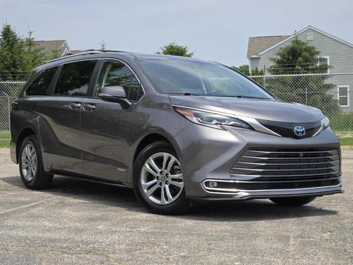 2021 Toyota Sienna Limited