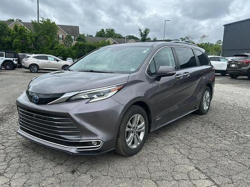 2021 Toyota Sienna Limited