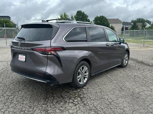 2021 Toyota Sienna Limited