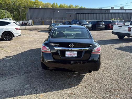 Super Black 2015 Nissan Altima 2.5 SL
