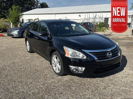 Super Black 2015 Nissan Altima 2.5 SL