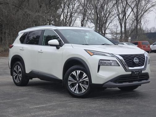 White 2023 Nissan Rogue SV