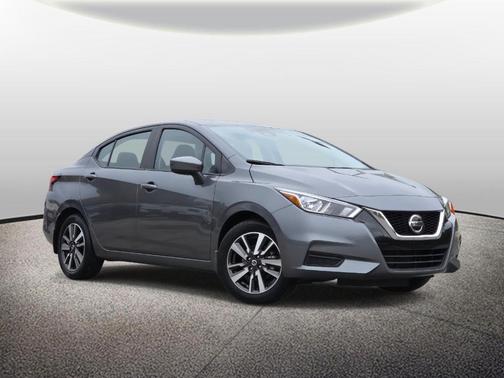 2022 Nissan Versa 1.6 SV