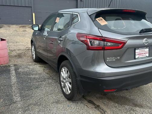 2022 Nissan Rogue Sport S