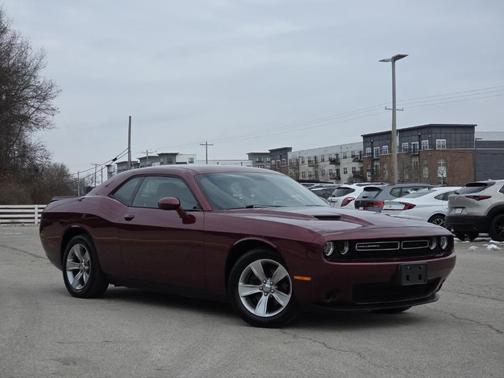 2017 Dodge Challenger SXT