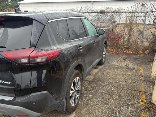 2022 Nissan Rogue SV