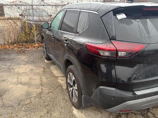 2022 Nissan Rogue SV