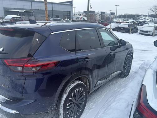 2024 Nissan Rogue Platinum