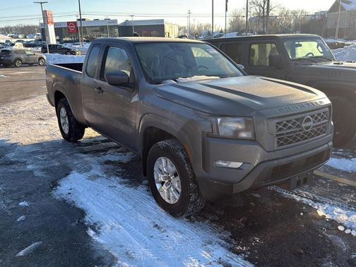2024 Nissan Frontier SV