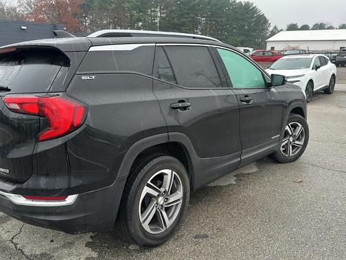 2021 GMC Terrain SLT