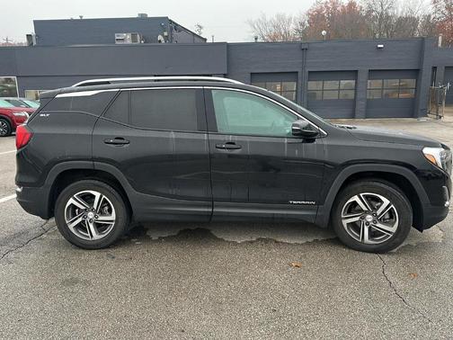 2021 GMC Terrain SLT