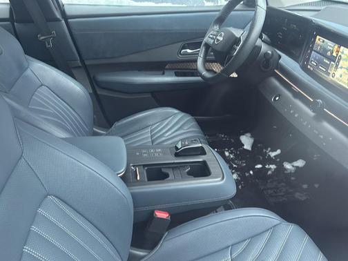 2024 Nissan ARIYA PLATINUM+