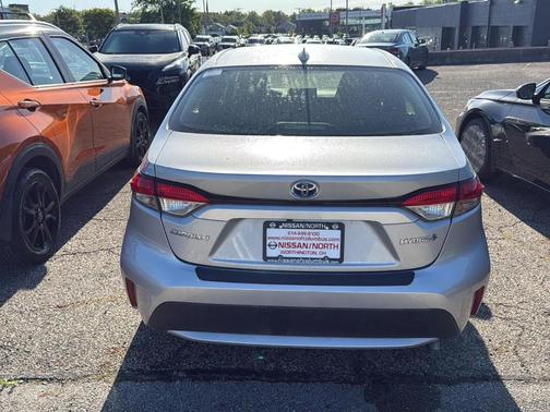Classic Silver Metallic 2021 Toyota Corolla Hybrid LE