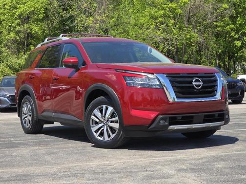 Scarlet Ember 2022 Nissan Pathfinder SL