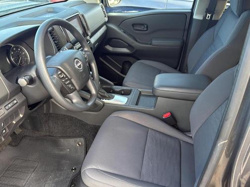 Gun Metallic 2024 Nissan Frontier S