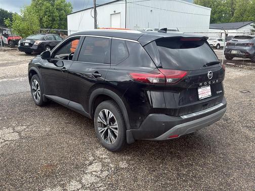 Black 2021 Nissan Rogue SV