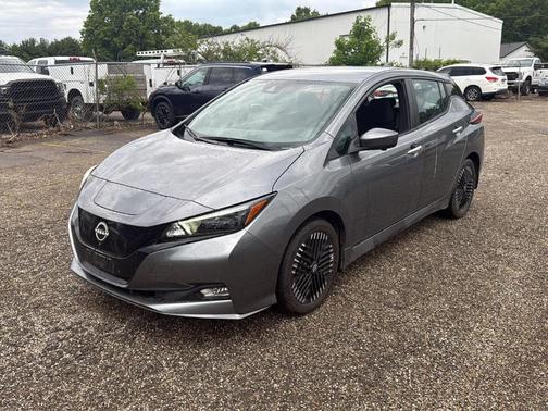 Gun Metallic 2024 Nissan Leaf SV PLUS