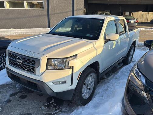 2023 Nissan Frontier SV