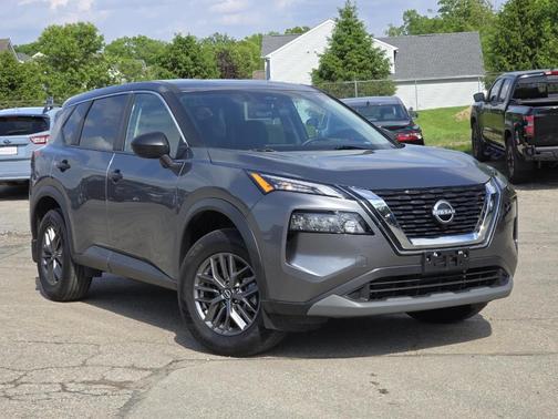 2022 Nissan Rogue S