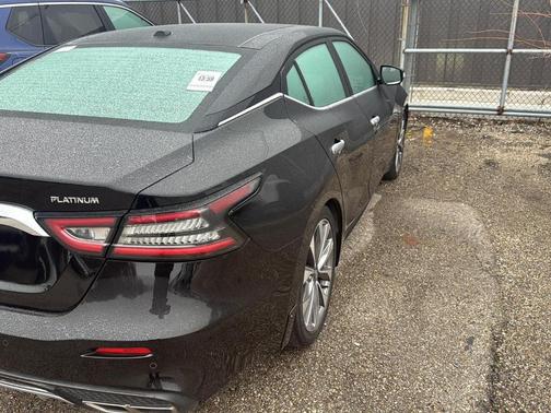 2023 Nissan Maxima Platinum