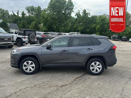 2022 Toyota RAV4 LE