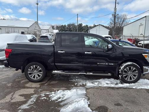2019 Nissan Titan SL