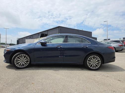 2022 Mercedes-Benz CLA 250 Base 4MATIC