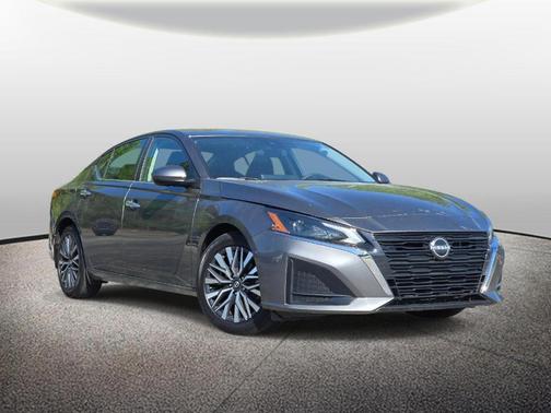 Gun Metallic 2023 Nissan Altima 2.5 SV