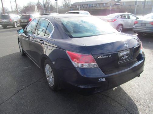 2010 Honda Accord LX 4dr Sedan 5A