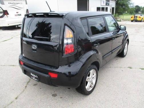 2011 Kia Soul +