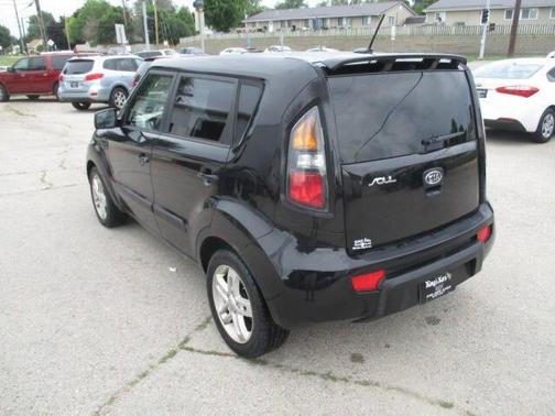 2011 Kia Soul +