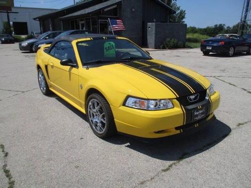 1999 Ford Mustang Base