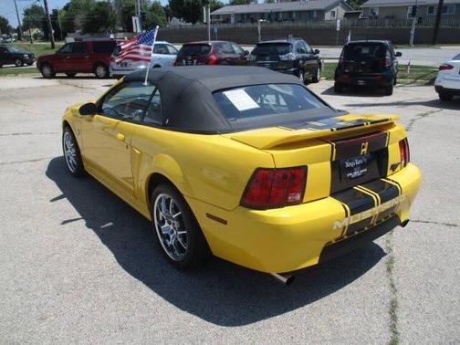 1999 Ford Mustang Base