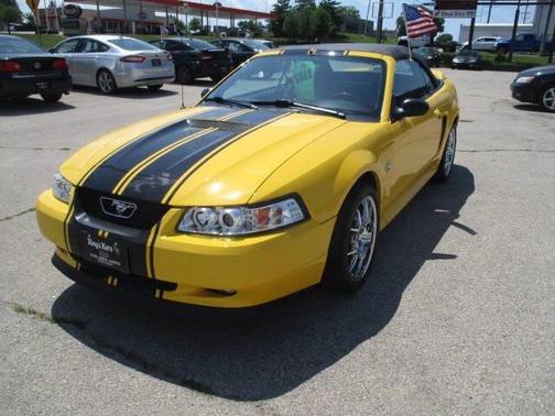 1999 Ford Mustang Base