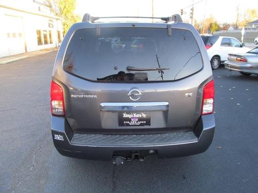 2010 Nissan Pathfinder SE