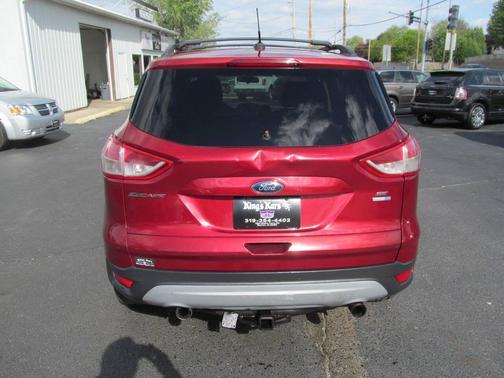 RED 2013 Ford Escape SE
