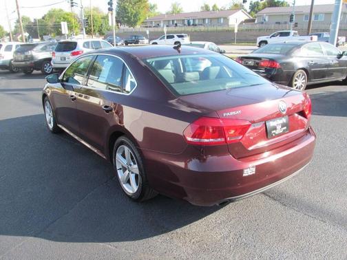 2012 Volkswagen Passat 2.5 SE