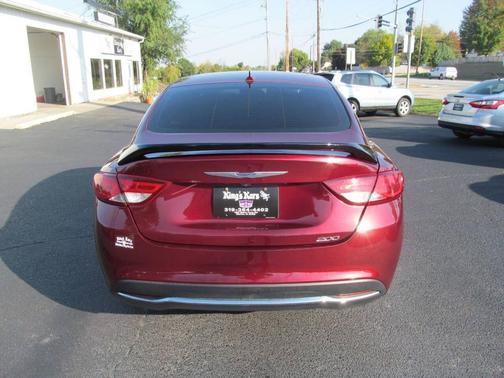 2016 Chrysler 200 Limited