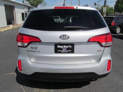 SILVER 2014 Kia Sorento LX
