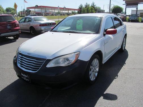 WHITE 2011 Chrysler 200 Touring