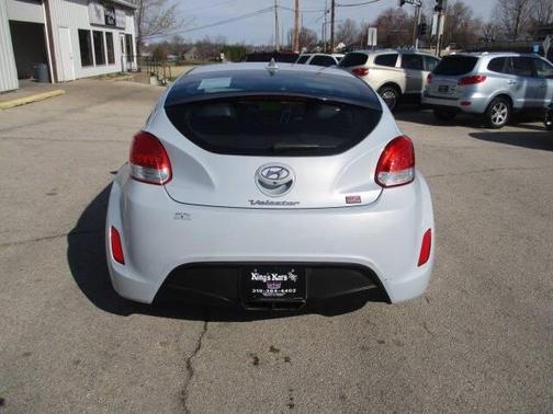 2015 Hyundai Veloster RE:FLEX w/Black