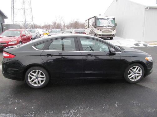 2014 Ford Fusion SE