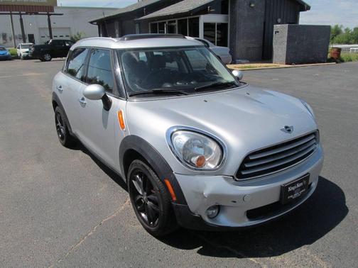 SILVER 2011 MINI Cooper Countryman Base