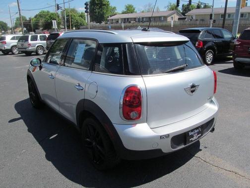 SILVER 2011 MINI Cooper Countryman Base