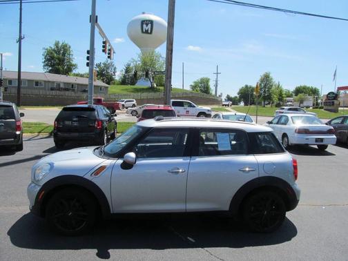 SILVER 2011 MINI Cooper Countryman Base