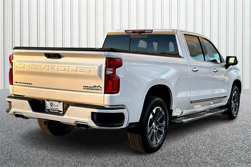 2022 Chevrolet Silverado 1500 High Country