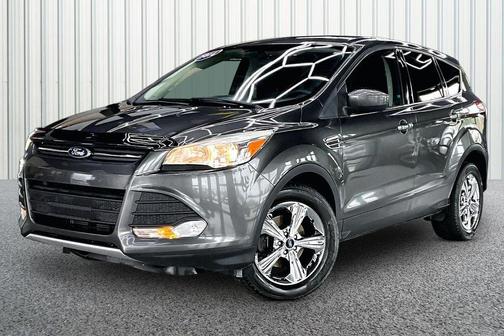 Magnetic 2016 Ford Escape SE