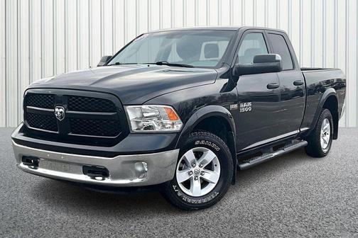 2017 RAM 1500 SLT