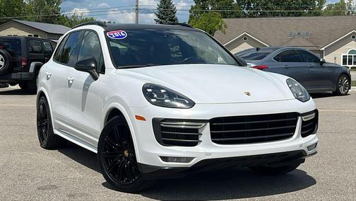 2016 Porsche Cayenne GTS